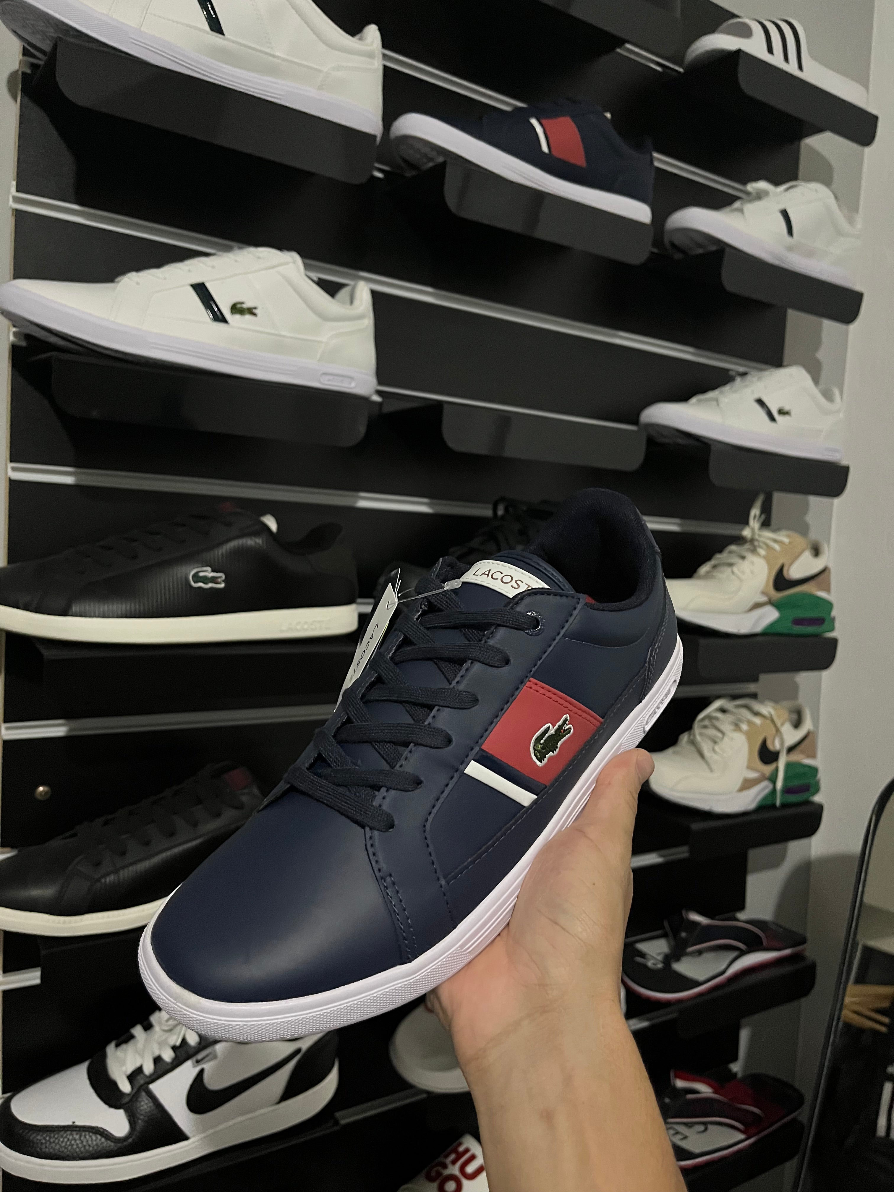 Sapatênis Lacoste Europa Casual - Azul Marinho e Vermelho