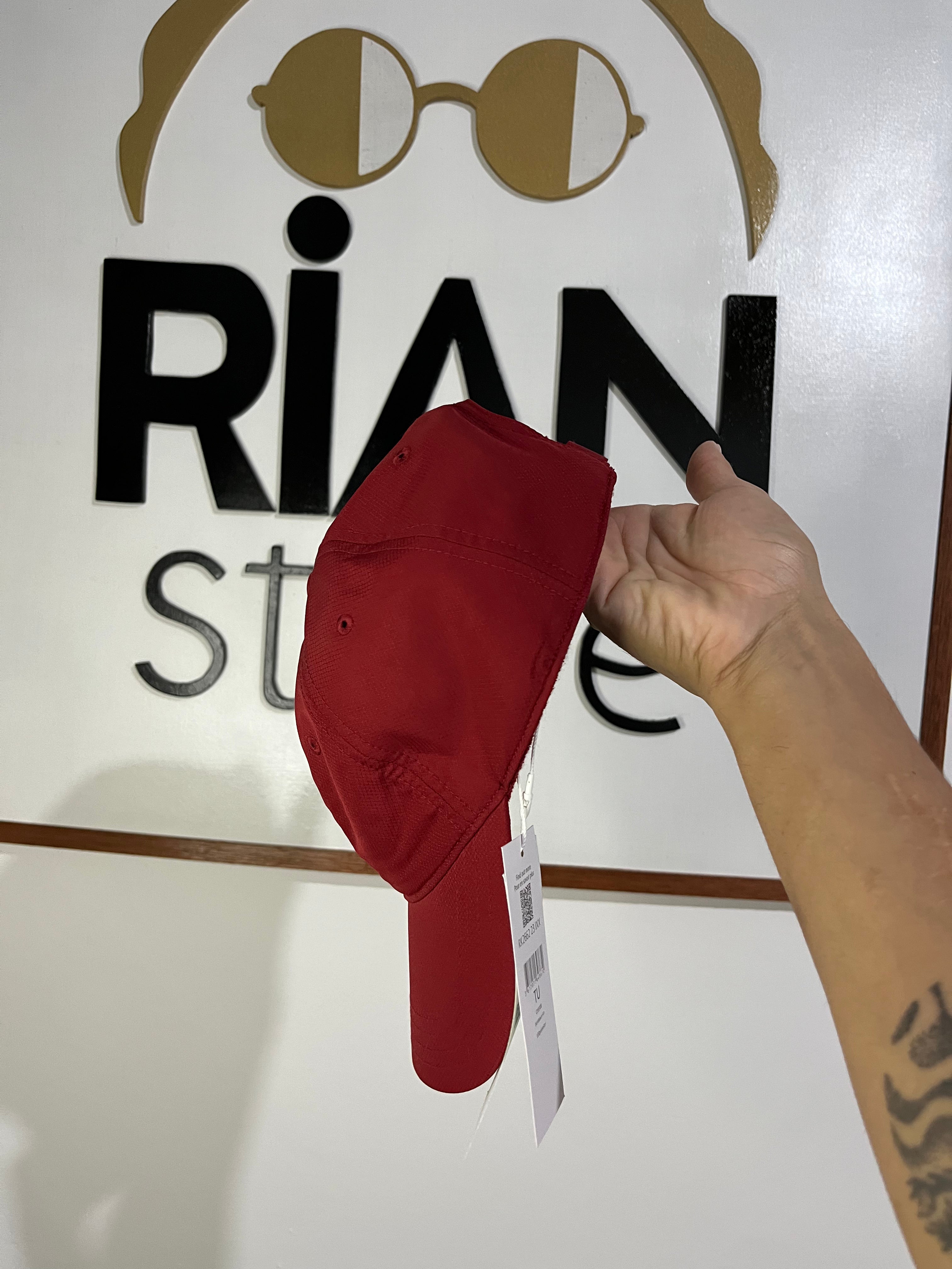 Boné Lacoste Sport Vinho