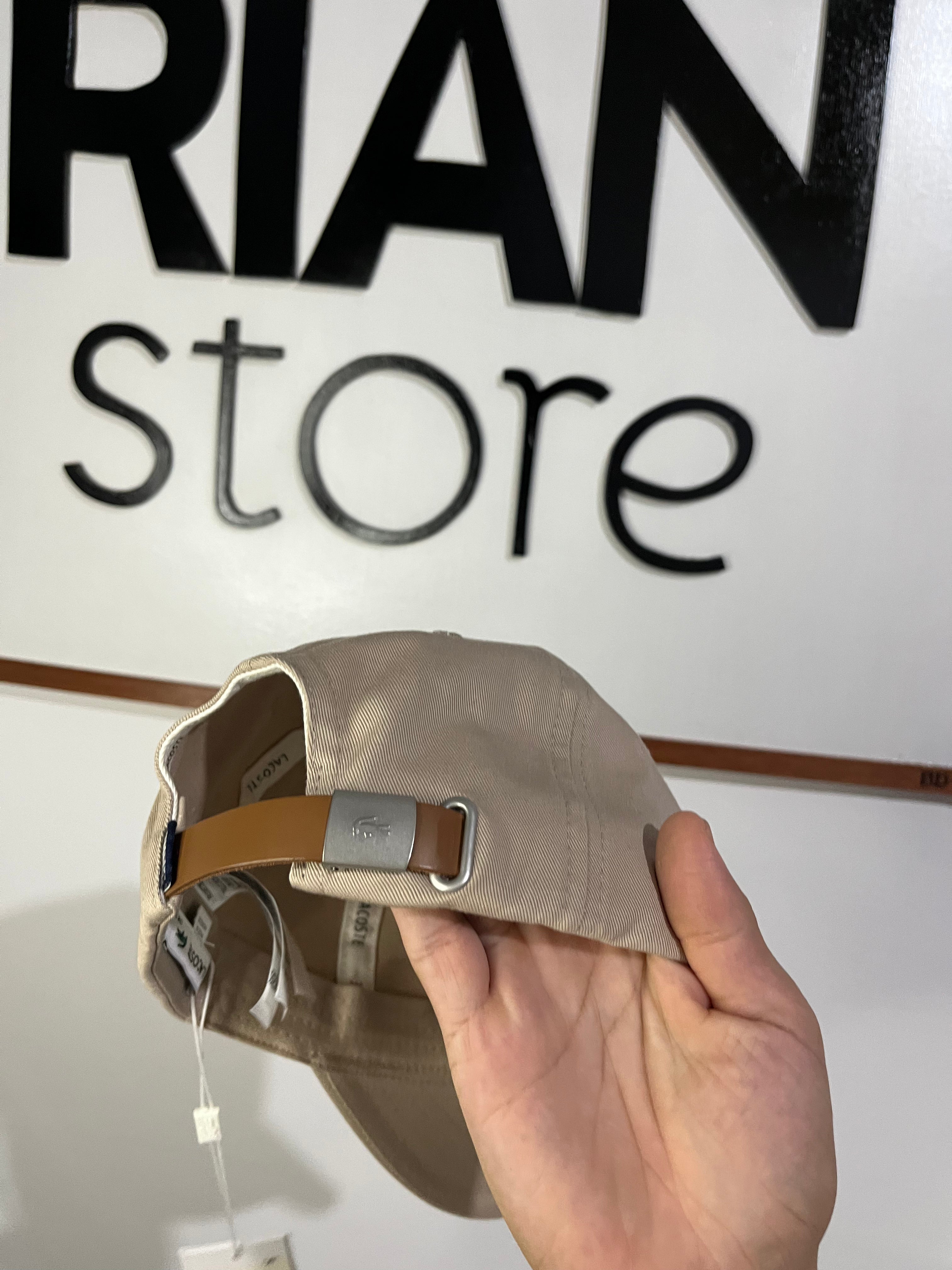 Boné Lacoste Mini Croc Creme