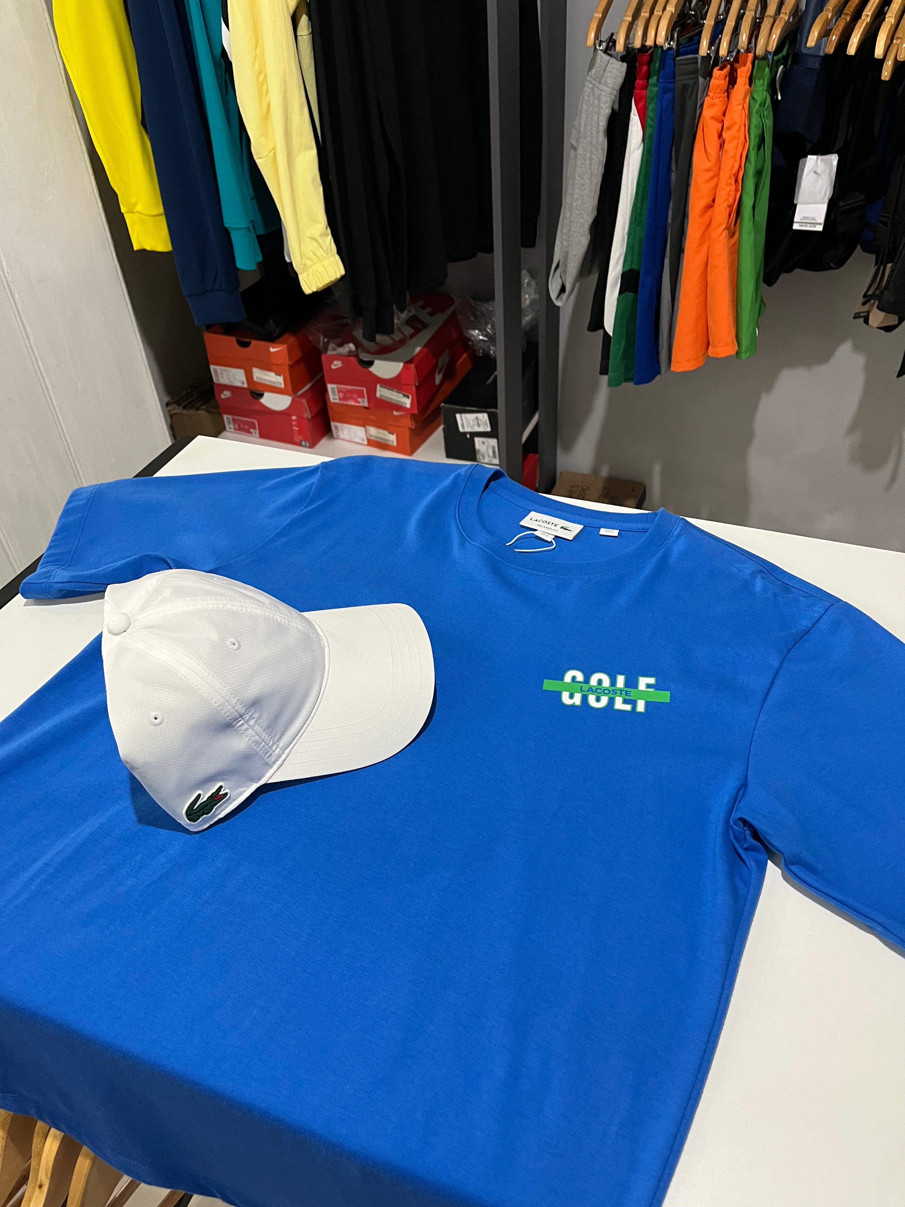 Kit Camiseta Lacoste Golf + Boné Lacoste Sport