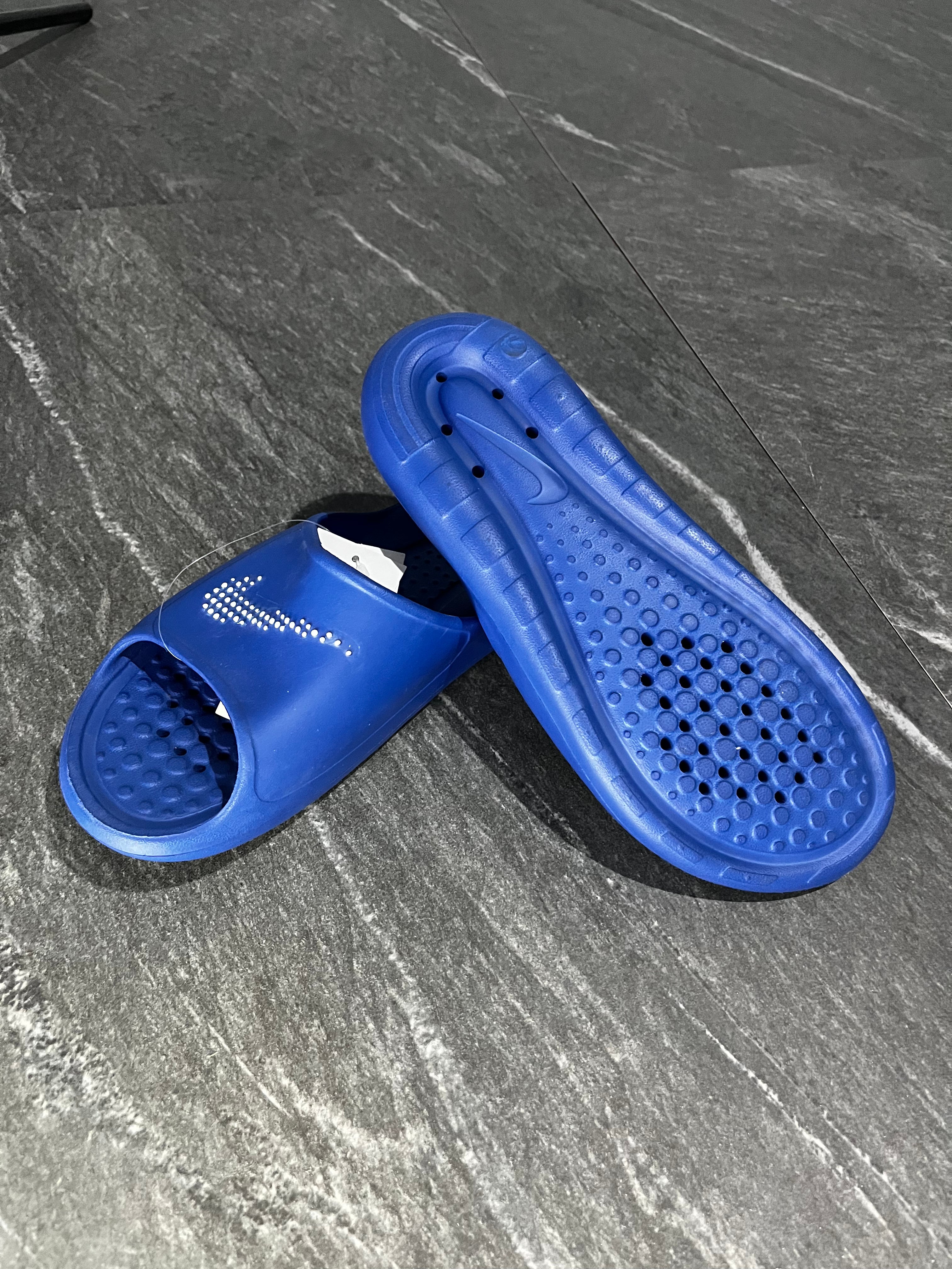 Chinelo Nike Victori One Shower Slide