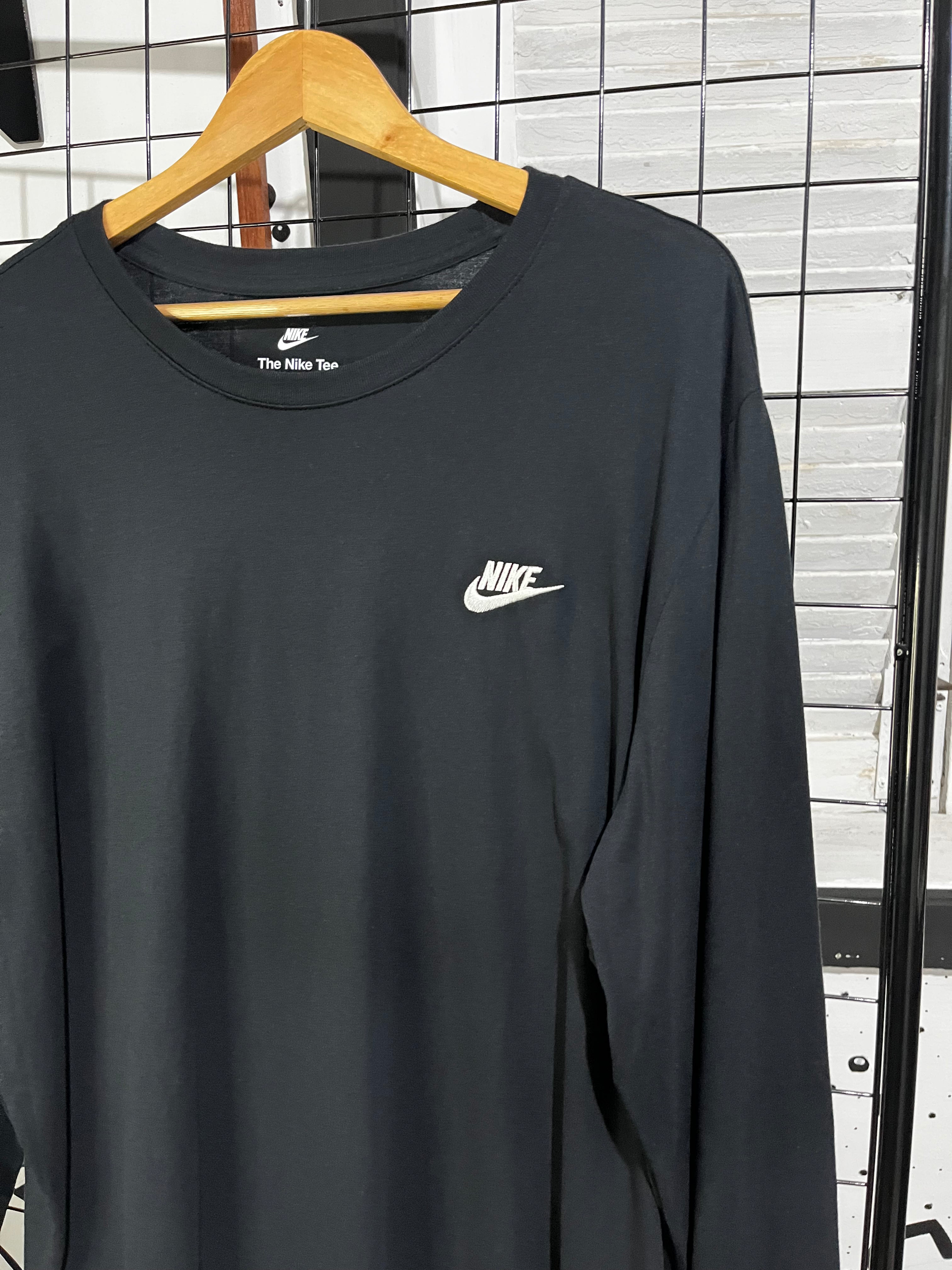 Camiseta Nike Sportwear Manga Longa Preta