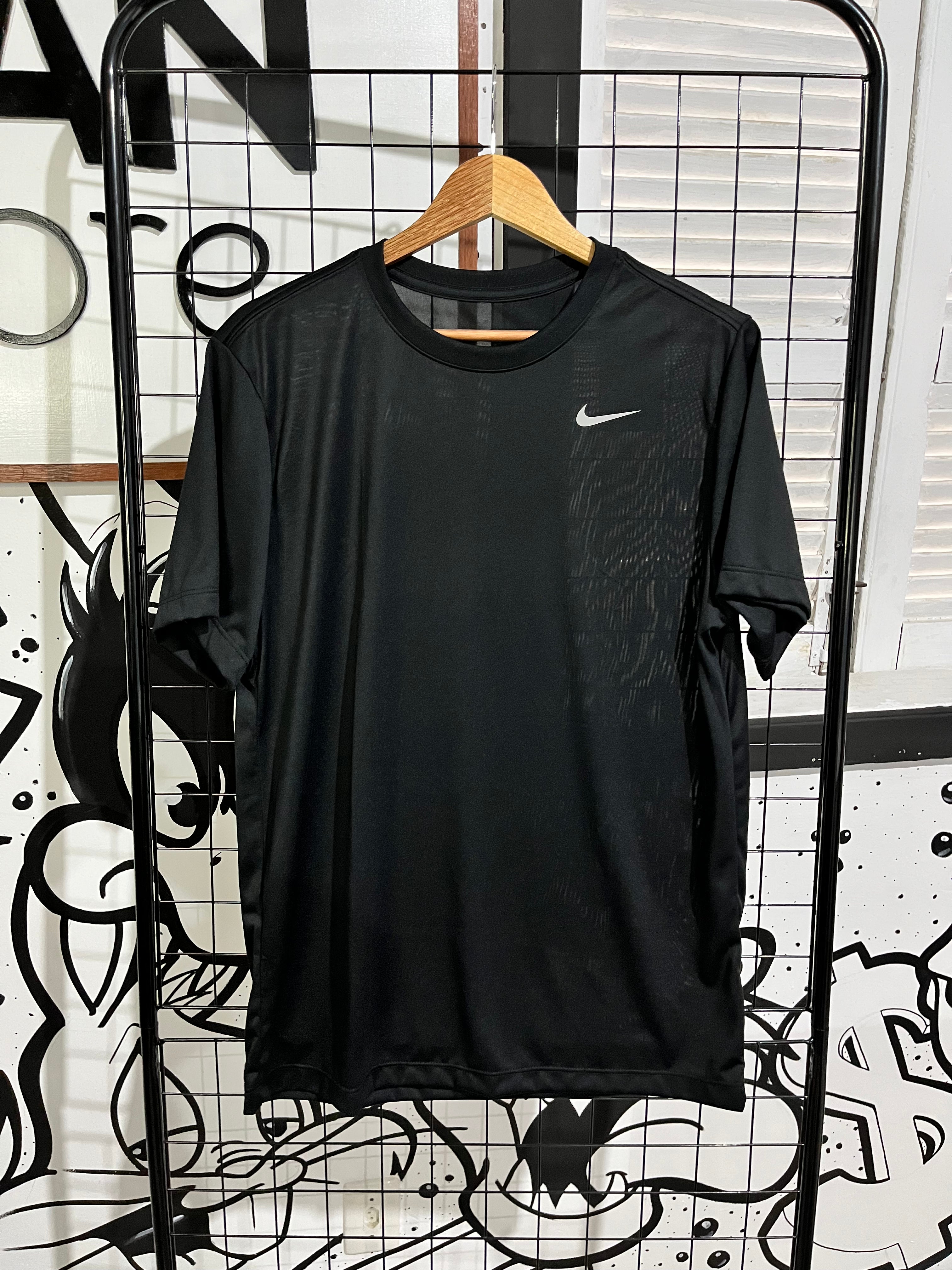 Camiseta Nike Dry Fit Básica - Preto