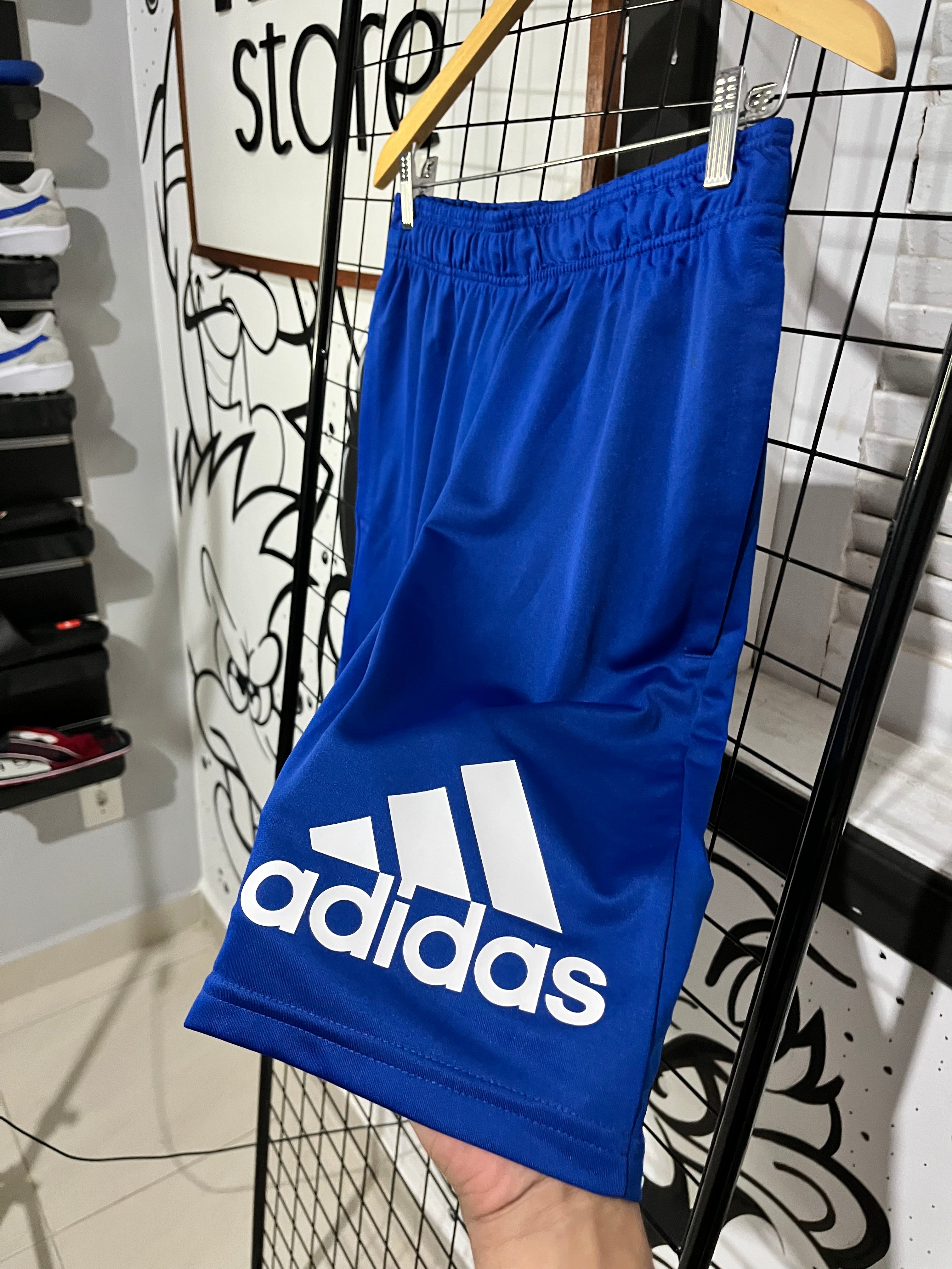 Bermuda Adidas Algodão Essentials Big Logo